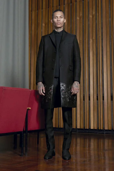 Look 34
